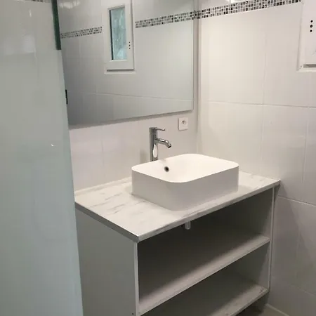 Superbe Logement Avec Piscine, Proche La Rochelle, Lieu Tres Calme. Sainte-Soulle