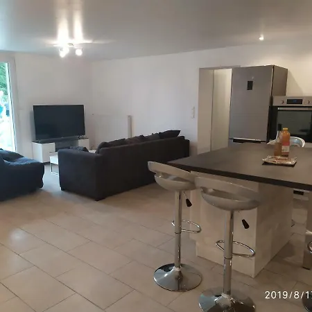 Superbe Logement Avec Piscine, Proche La Rochelle, Lieu Tres Calme. Prázdninový dům Sainte-Soulle